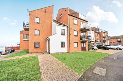 Ferry Road, Southsea, Hampshire, PO4