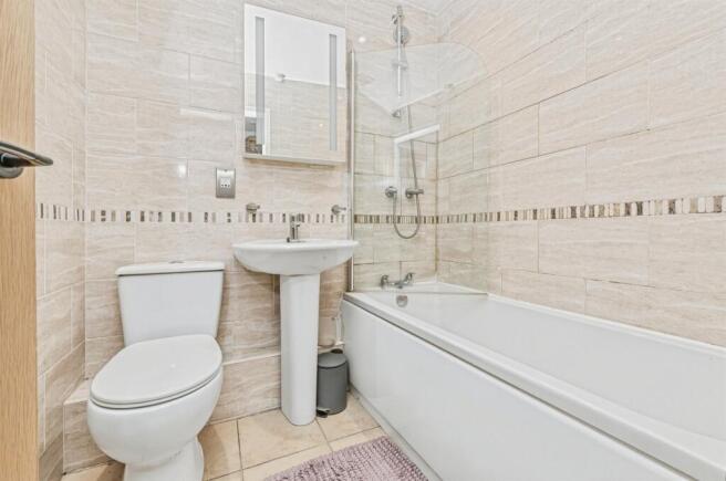 2 bed Town House for sale Image 7