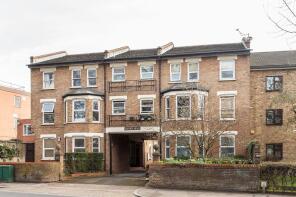 Flat 3, 49 Dulwich Mews, East Dulwich Road, London SE22 9AN