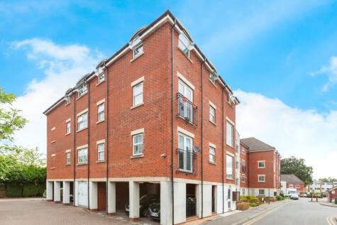 Tobermory Close, Slough