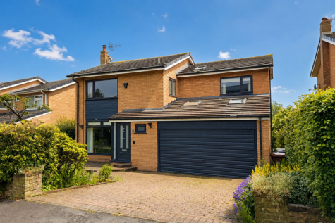 Heath Road, Glossop, SK13