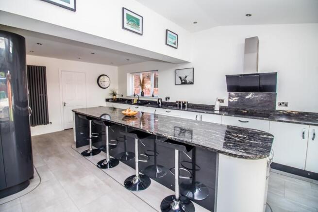 Kitchen pic 4
