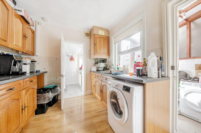 1431310-16-69c505...