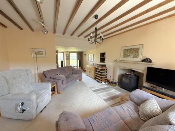 5 bed House for sale Image 5