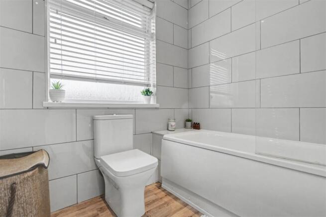 Bathroom_1.jpeg