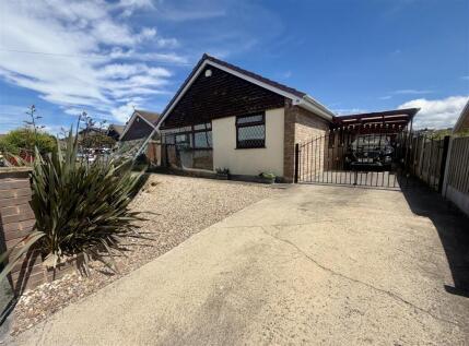 Manor Garth Road, Kippax, Leeds, LS25