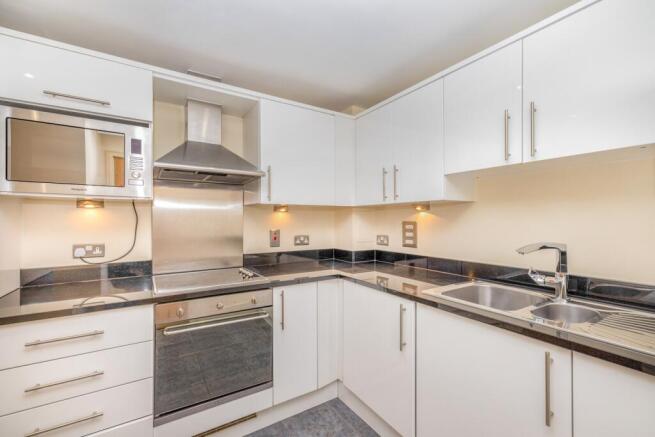 Kitchen (2)