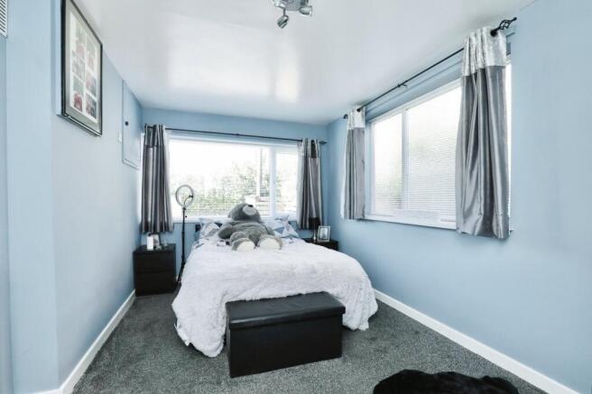 3 bed Bungalow for sale Image 8