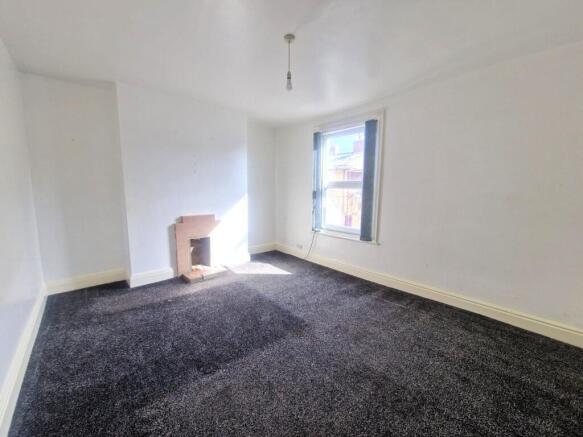 4 bed Terraced for sale Image 7