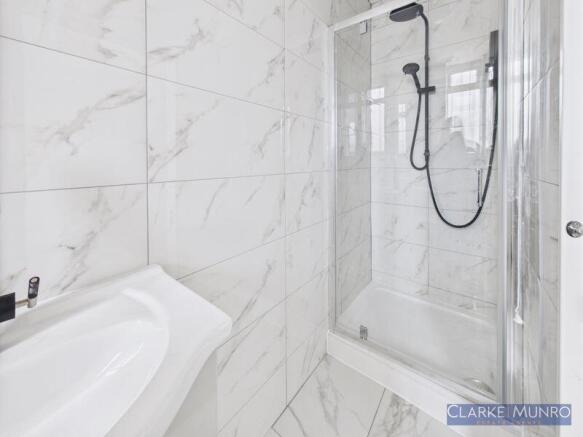 1 bed Apartment to rent Image 5