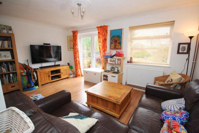 16' Sitting Room 