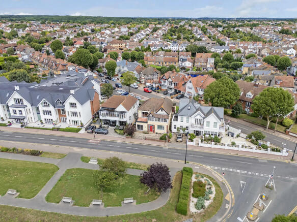 2 Marine Parade d...