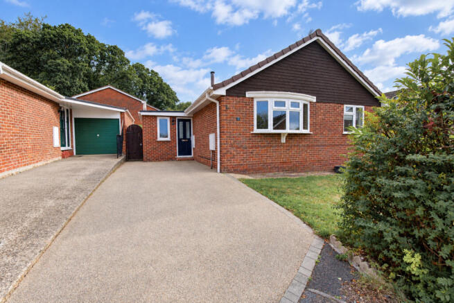 3-bed detached on Cowdray Close, Bishopstoke, Eastleigh, Hampshire, £400,000