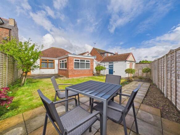 2 bed Detached Bungalow for sale Image 11