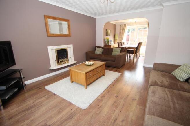 Lounge/Dining Room