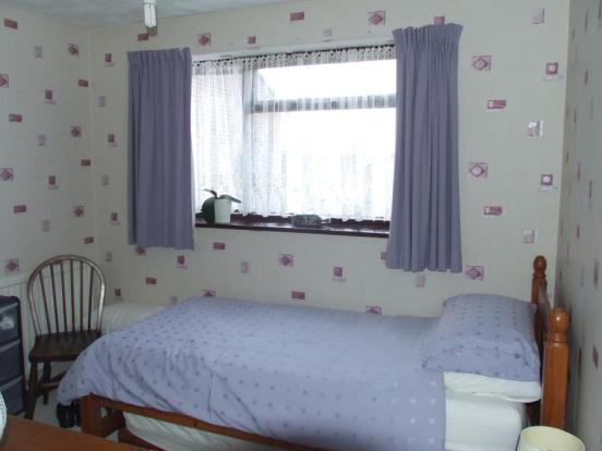 Bedroom2