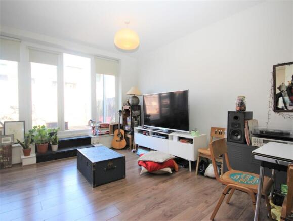 Living room area.JPG