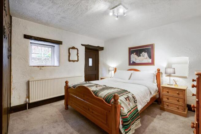 3 bed Semi-Detached for sale Image 12