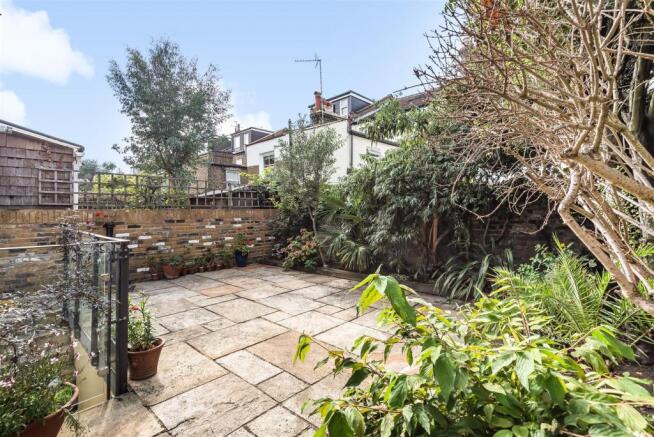 Heathfield Gardens, W4 - FOR SALE