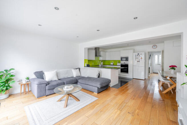 1312890-6-685a97c...