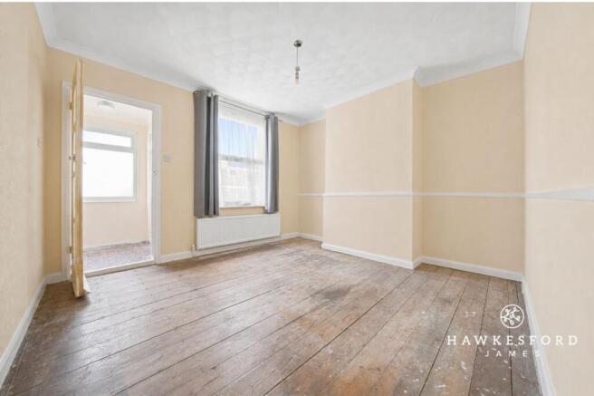 Murston Road, Sittingbourne - Lounge