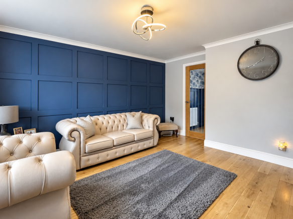 Esher Avenue, Normanby photo 3
