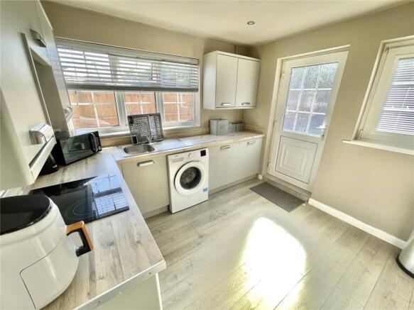 Janton Court, New Waltham, Grimsby, DN36 photo 4