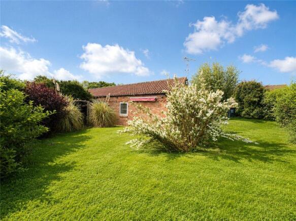 2 bed Link Detached House for sale Image 7