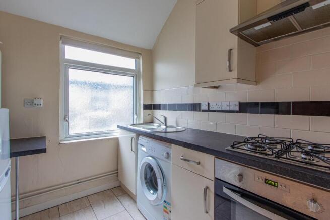 Colum Road 71, 4-2.jpg