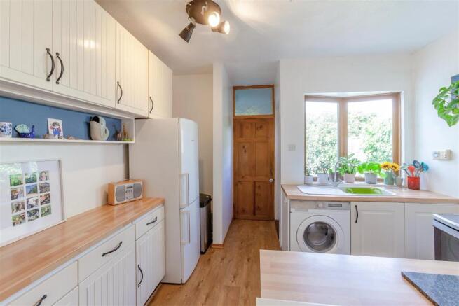 8425810-interior07.jpg