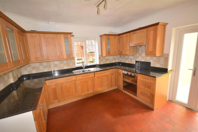 Kitchen .JPG