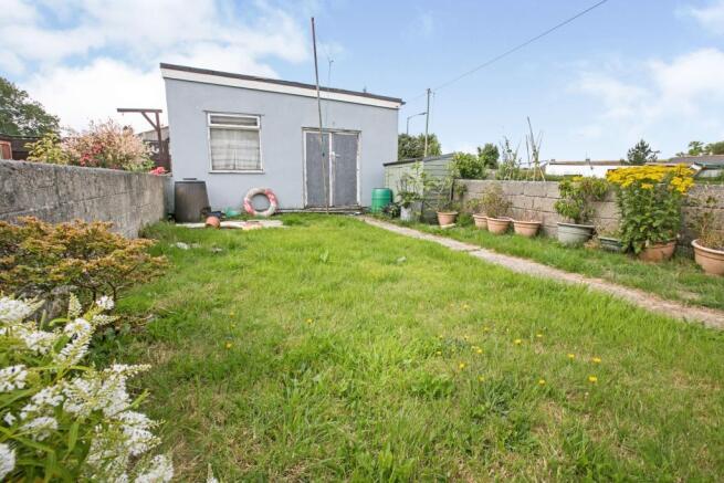 Garage/Workshop