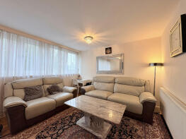 24, 15 Spooner House, Ferraro Close, Hounslow TW5 0UJ