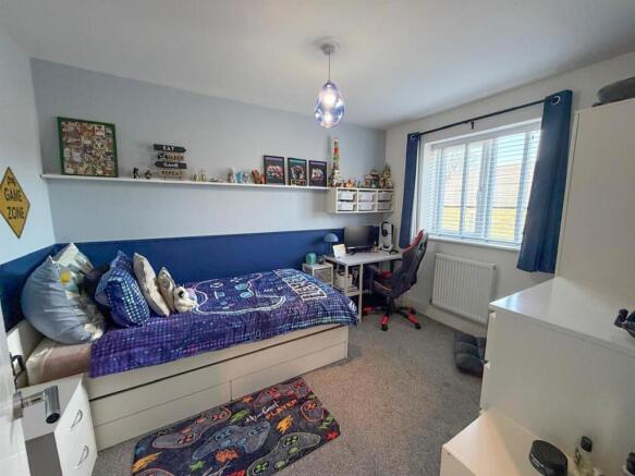 2 bed Semi-Detached for sale Image 12