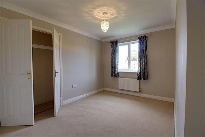 Bedroom 5 (Double)