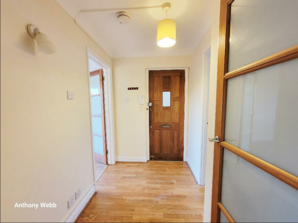 Hallway.PNG