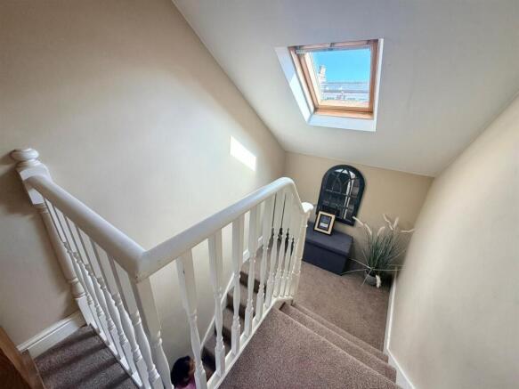 3 bed Terraced for sale Image 5