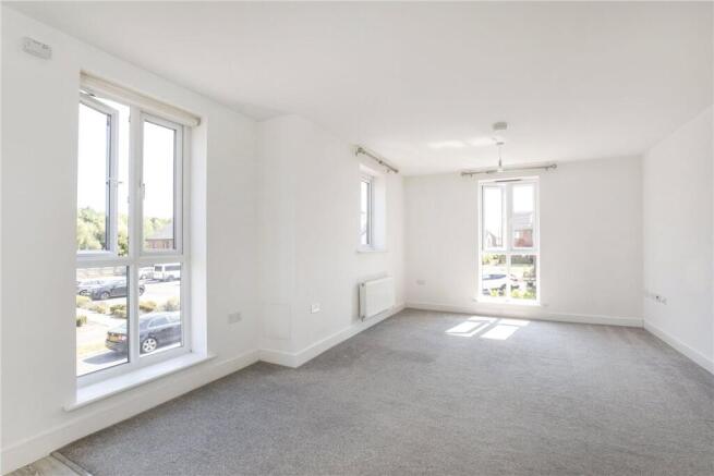 2 bed Apartment to rent Image 4