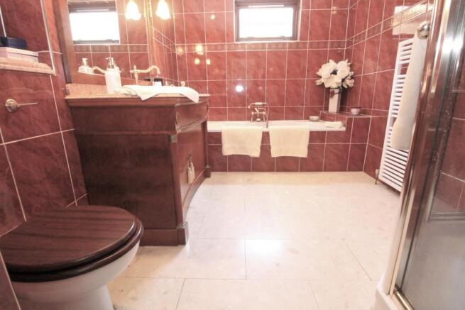 Master En-suite