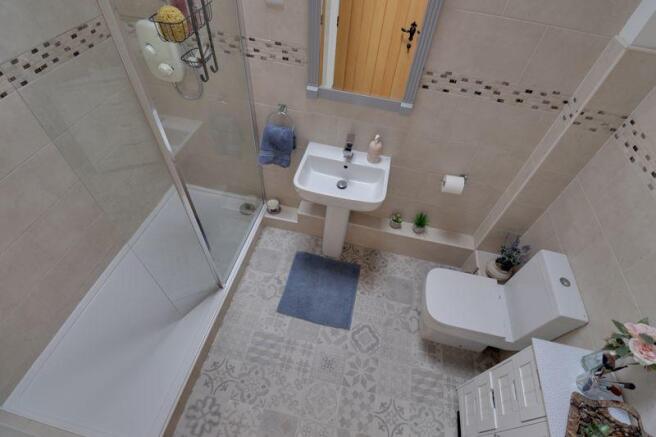 Master Ensuite