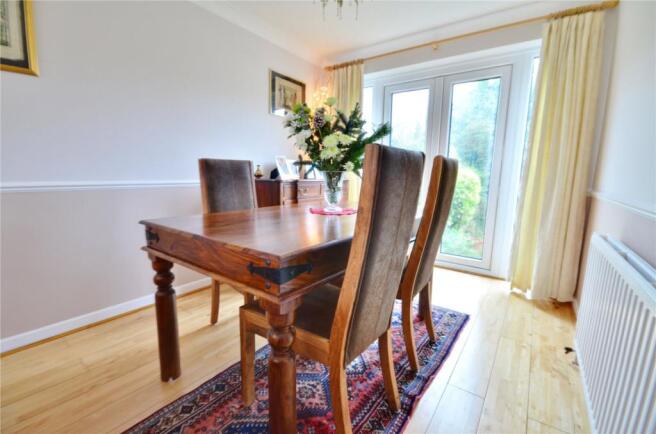 Lounge/Dining Room
