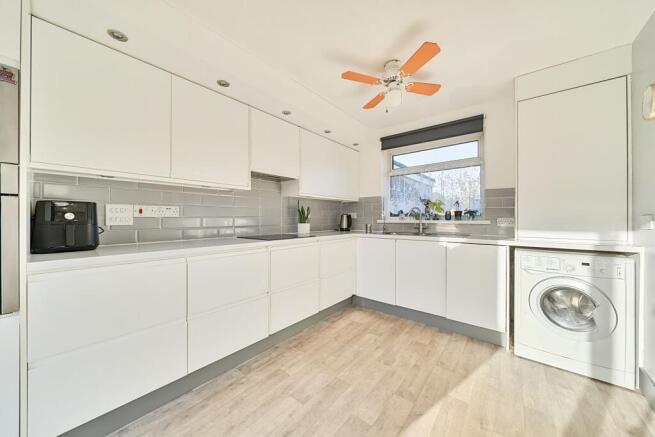 Kitchen (1)