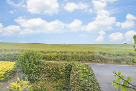 Avery Way, Allhallows, Kent