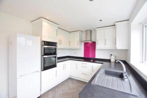 31, Huntingdon Close, Kingston Park, Newcastle Upon Tyne NE3 2XZ