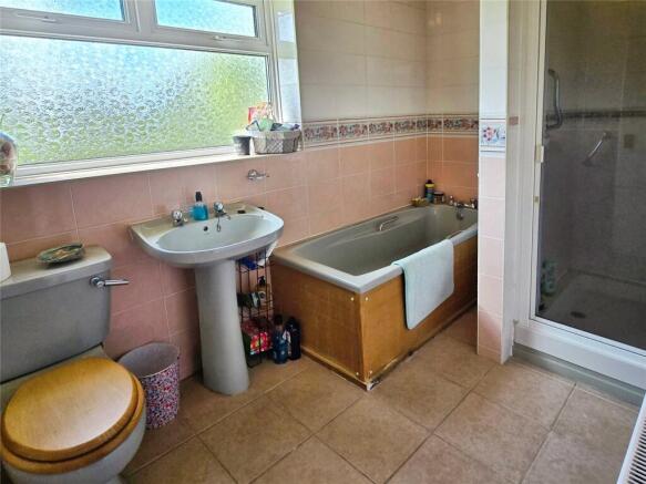 Bath/Shower Room