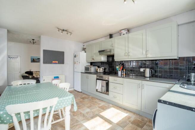 2 bed Terraced for sale Image 5