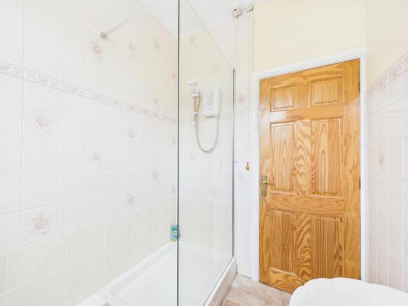 3 bed Terraced for sale Image 11