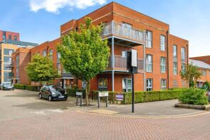 13, Fenwick House, Meridian Way, Southampton SO14 0FN