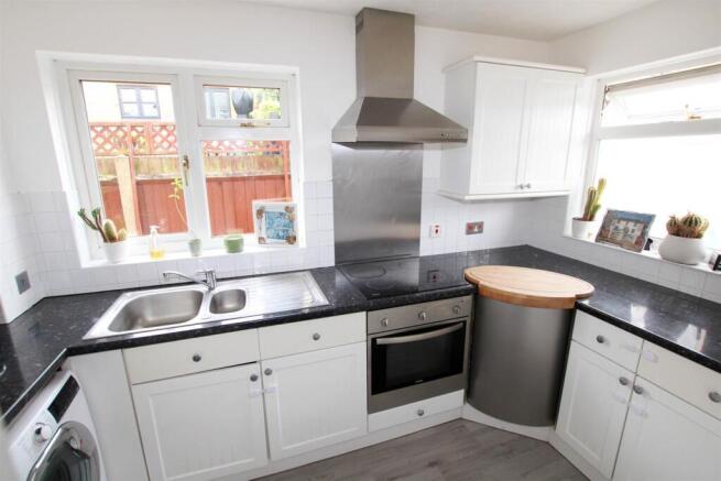 Rutherford Close, Billericay photo 4