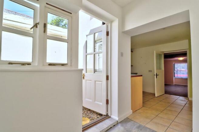 To Courtyard .1.jpg